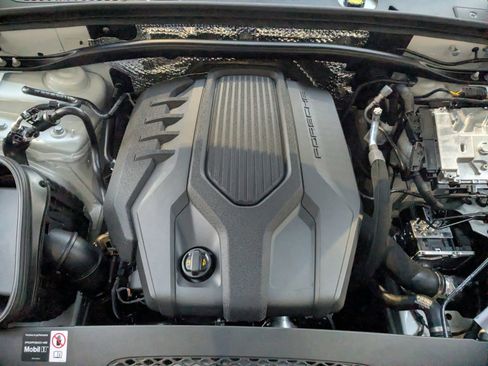 Used 2026 Porsche Macan AWD/4WD image 29
