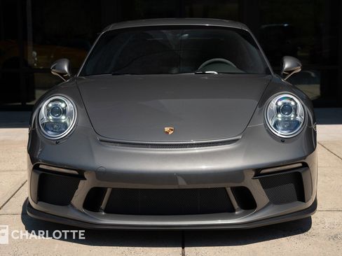 Used 2019 Porsche 911 GT3 RWD image 5