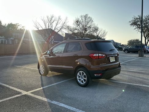 Used 2020 Ford EcoSport SE image 5