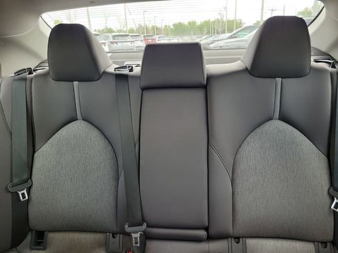 Used 2021 Toyota Camry LE w/ Convenience Package image 23