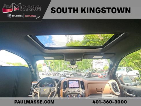 Used 2021 Chevrolet Silverado 1500 High Country w/ Technology Package AWD/4WD image 19