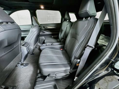 Certified 2027 INFINITI QX60 Sport w/ Dark Cargo Package AWD/4WD image 33