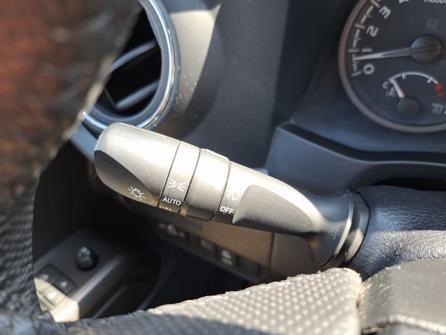 Used 2023 Toyota Tacoma TRD Sport AWD/4WD image 25