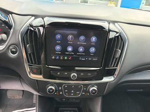 Used 2023 Chevrolet Traverse LT AWD/4WD image 24