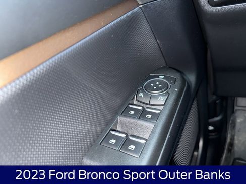 Used 2023 Ford Bronco Sport Outer Banks w/ Tech Package image 27