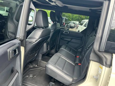 Certified 2025 Ford Bronco Badlands AWD/4WD image 16