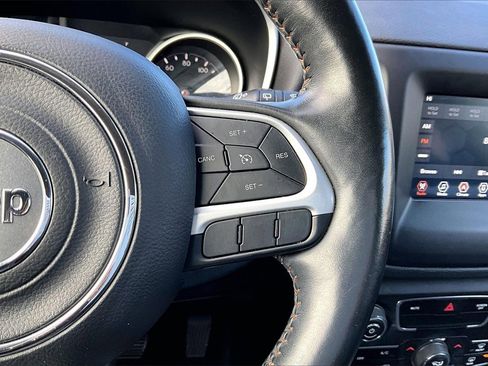 Certified 2019 Jeep Compass Latitude w/ Cold Weather Group image 26