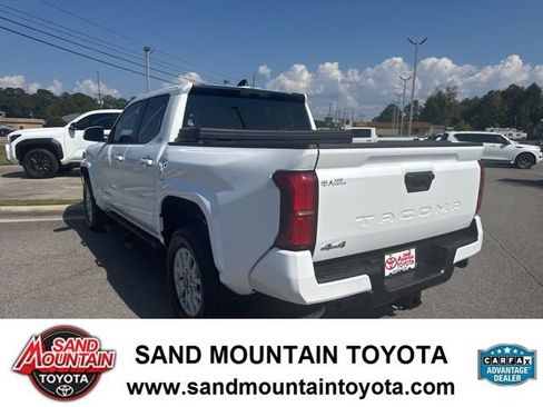 Used 2024 Toyota Tacoma SR5 image 5
