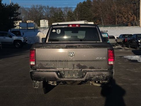 Used 2017 RAM 1500 Express image 3