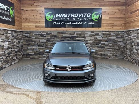 Used 2017 Volkswagen Jetta GLI image 3
