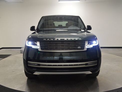 Used 2025 Land Rover Range Rover SE AWD/4WD image 10