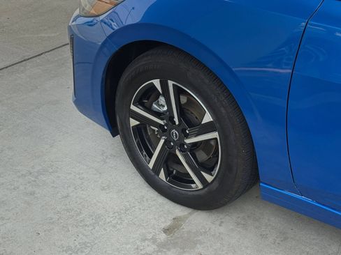 Used 2025 Nissan Sentra SV FWD image 29