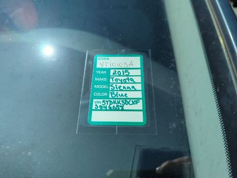 Used 2015 Toyota Sienna LE image 6