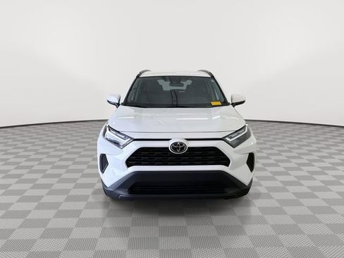 Used 2025 Toyota RAV4 XLE image 3