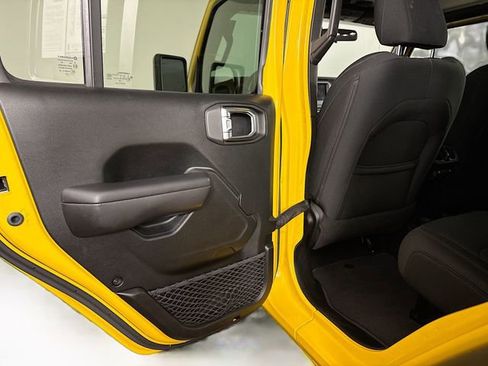 Used 2019 Jeep Wrangler Unlimited Sport S image 29