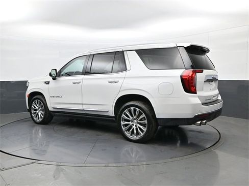 Certified 2022 GMC Yukon Denali image 7