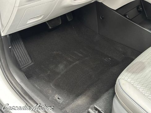 Used 2020 Hyundai Kona Limited w/ Cargo Package FWD image 24