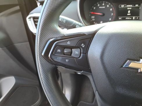 Used 2023 Chevrolet TrailBlazer LT w/ Convenience Package image 18