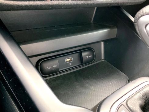 Certified 2023 Kia Soul LX w/ LX Technology Package FWD image 28