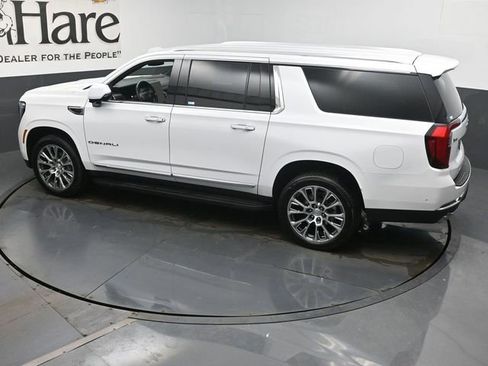 Used 2025 GMC Yukon XL Denali image 44