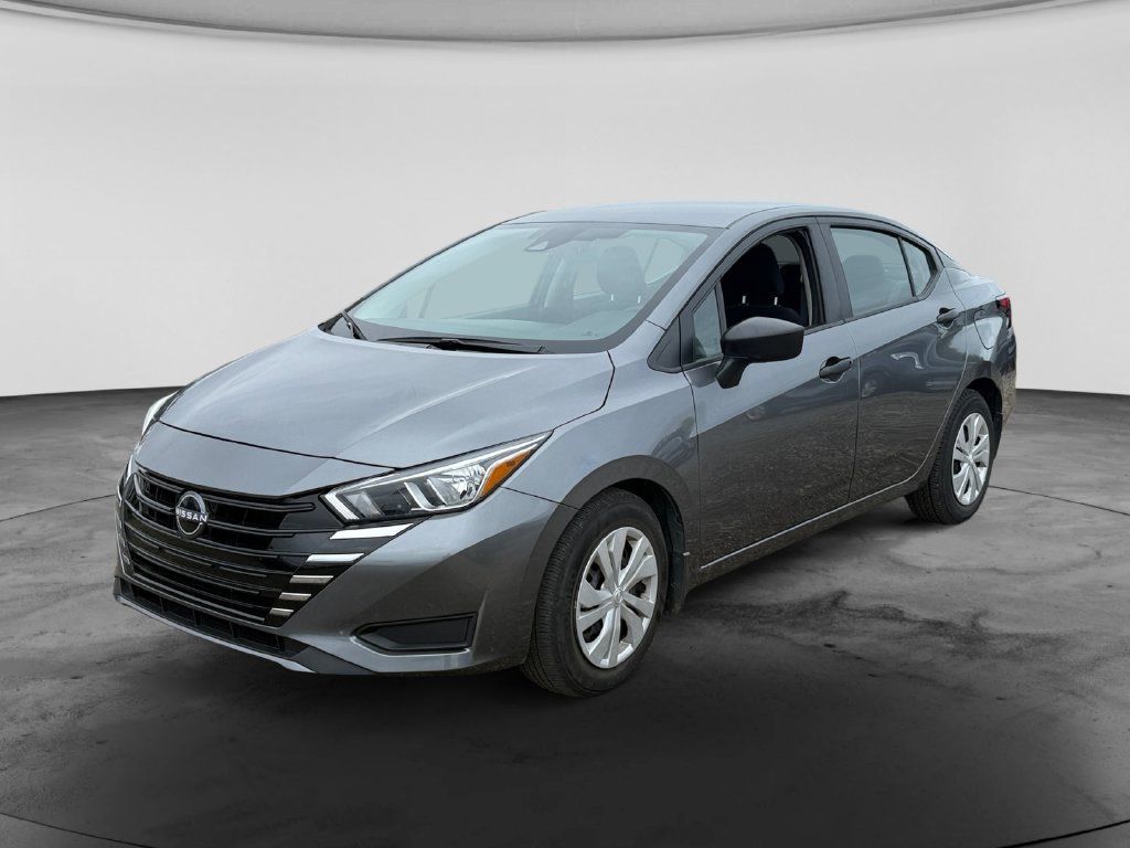 Used 2024 Nissan Versa S w/ Trunk Package FWD image 4