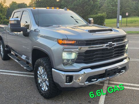 Used 2024 Chevrolet Silverado 2500 LT w/ All Star Edition AWD/4WD image 6