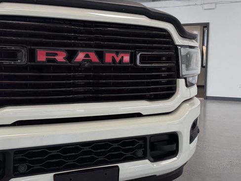 Used 2020 RAM 3500 Laramie AWD/4WD image 11