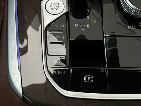 Used 2023 BMW X5 xDrive40i w/ Luxury Seating Package image 25