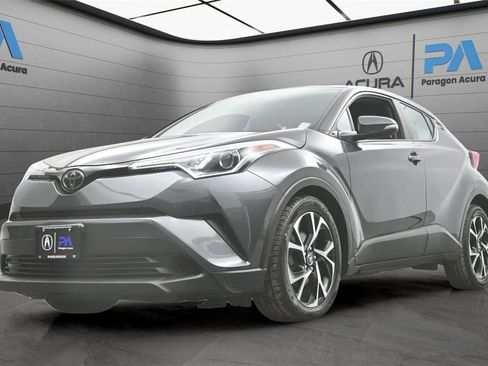 Used 2019 Toyota C-HR XLE image 28