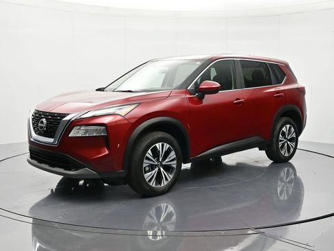 Used 2023 Nissan Rogue SV image 1