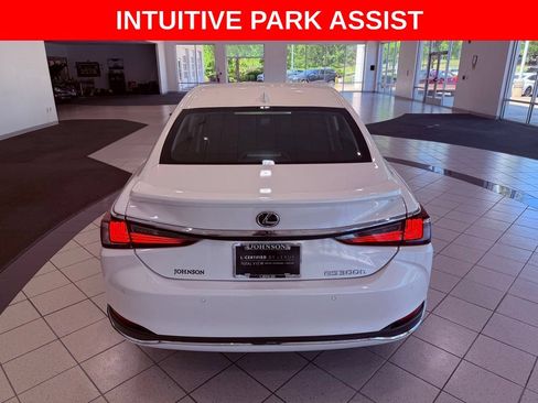Certified 2024 Lexus ES 300h w/ Accessory Package (Z2) FWD image 7