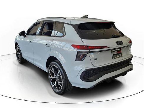 New 2026 Audi Q3 quattro 2.0T image 3