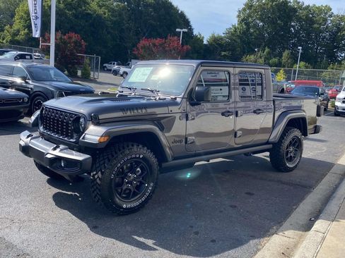 New 2026 Jeep Gladiator Sport AWD/4WD image 3