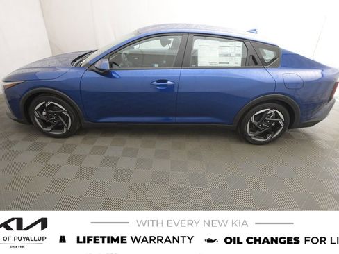 New 2025 Kia K4 EX image 8