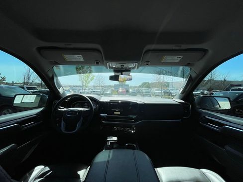 Used 2025 GMC Sierra 1500 Elevation w/ Elevation Premium Package image 27