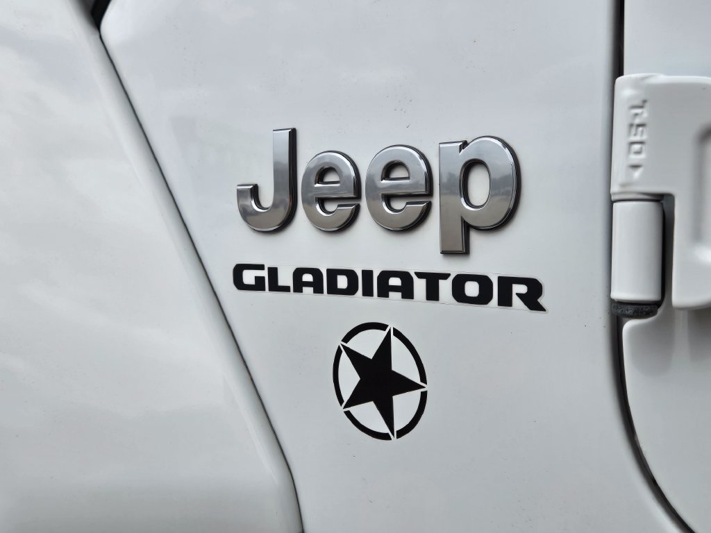 Used 2022 Jeep Gladiator Overland w/ Popular Equipment Package AWD/4WD image 11