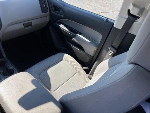 Certified 2016 GMC Canyon 2WD Crew Cab w/ Convenience Package image 14