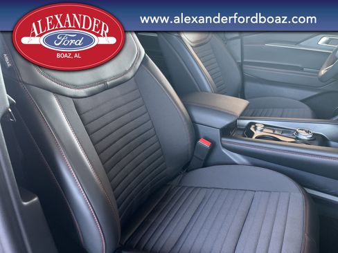 New 2026 Ford Explorer ST-Line image 17