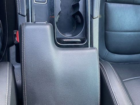 Used 2019 Jaguar F-PACE S image 30