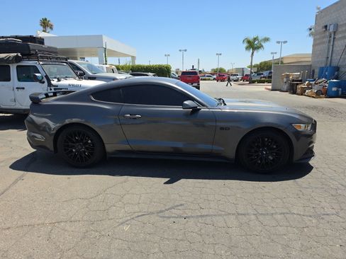 Used 2017 Ford Mustang GT Premium w/ GT Performance Package RWD image 3
