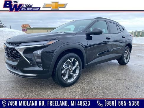 New 2026 Chevrolet Trax LT w/ Sunroof Package image 1