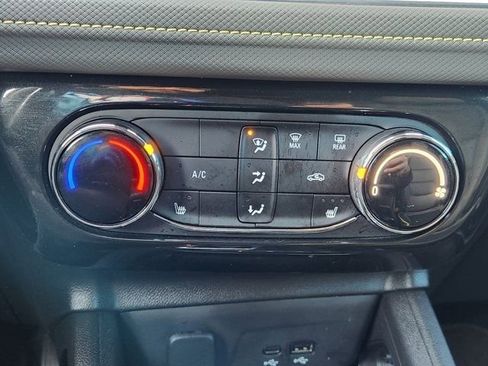 Used 2024 Chevrolet TrailBlazer ACTIV w/ Driver Confidence Package image 22