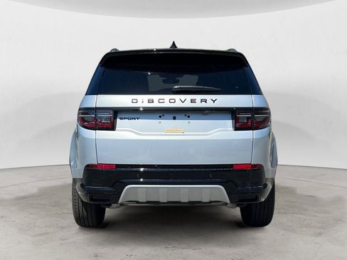 New 2025 Land Rover Discovery Sport Dynamic SE image 4