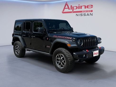 Used 2025 Jeep Wrangler Unlimited Rubicon AWD/4WD image 7