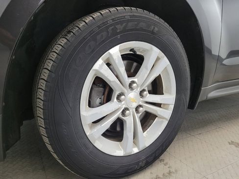 Used 2015 Chevrolet Equinox LT image 31