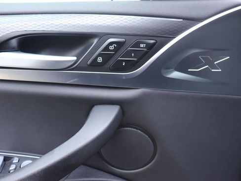 Used 2024 BMW X3 xDrive30i image 25