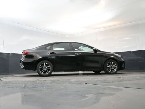 Used 2023 Kia Forte LXS w/ LXS Technology Package FWD image 24