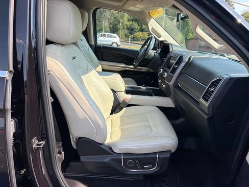 Used 2019 Ford Expedition Platinum RWD image 53
