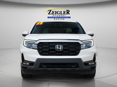 Used 2023 Honda Passport EX-L image 2