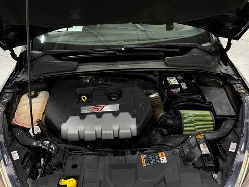 Used 2018 Ford Focus ST FWD image 27